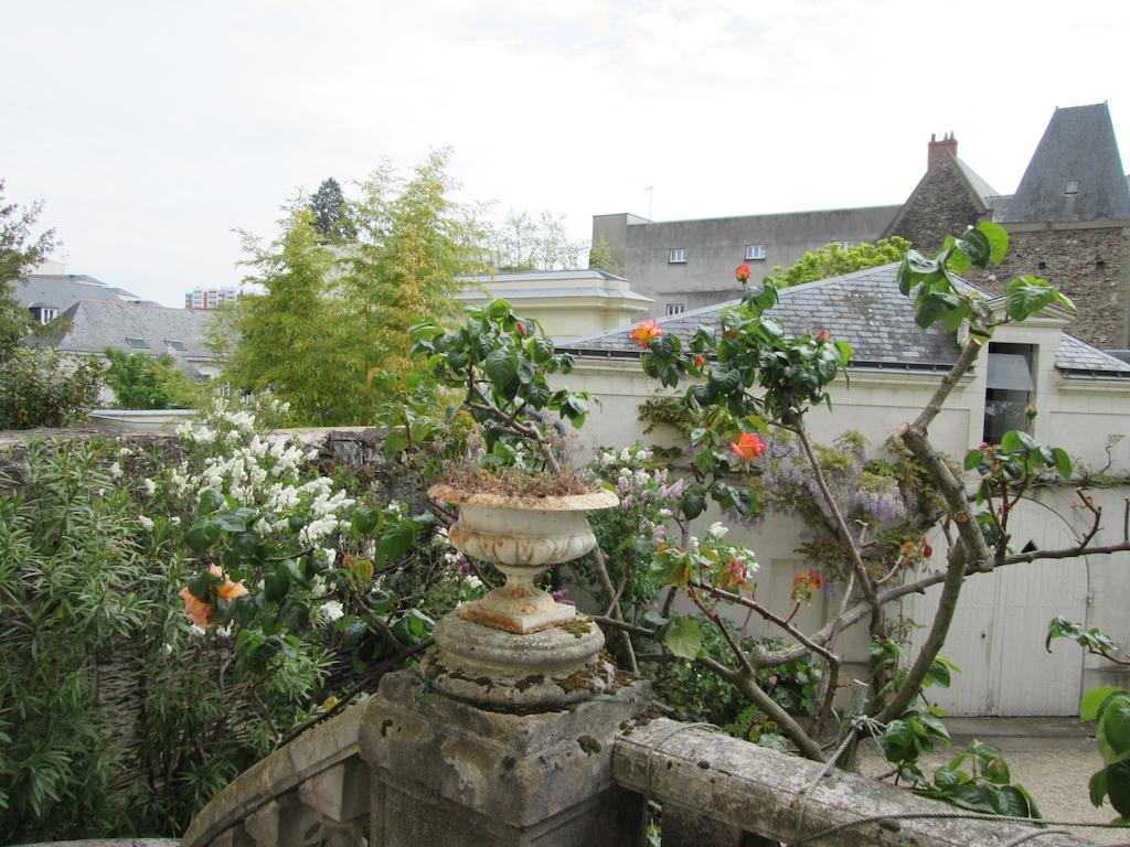 Chambre D'Hotes Marchand Angers Esterno foto
