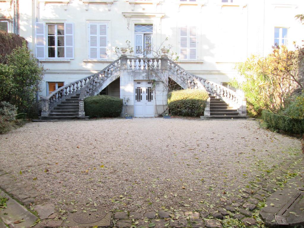 Chambre D'Hotes Marchand Angers Esterno foto