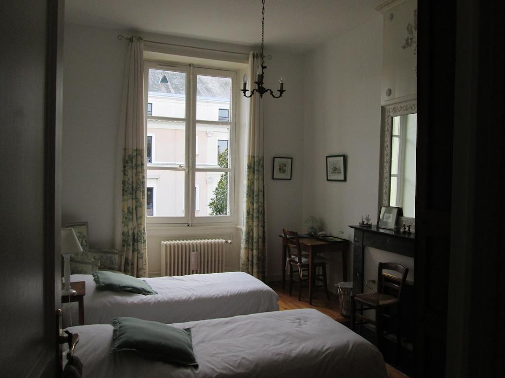 Chambre D'Hotes Marchand Angers Camera foto