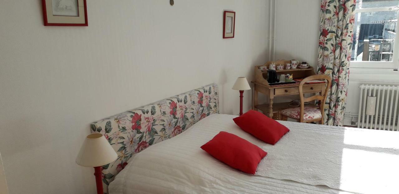 Chambre D'Hotes Marchand Angers Esterno foto